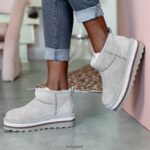 Boots UK BEARPAW Women Retro Shorty Stone 44J628 - Image 9
