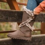 Boots UK BEARPAW Women Sheilah Chocolate 44J6233 - Image 5
