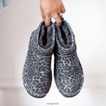 Boots UK BEARPAW Women Shorty Exotic Gray Leopard 44J6123 - Image 8