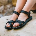 Sandals UK BEARPAW Women Becca Black 44J6473 - Image 9