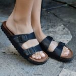 Sandals UK BEARPAW Women Julieta Black 44J6457 - Image 9