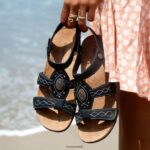 Sandals UK BEARPAW Women Ridley II Black 44J6410 - Image 5