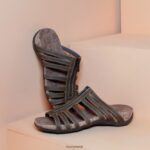 Sandals UK BEARPAW Women Sabrina Brown 44J6361 - Image 8
