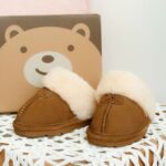 Slippers UK BEARPAW Kids Loki Youth Hickory 44J6610 - Image 7