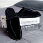 Slippers UK BEARPAW Men Pierre Black 44J6529 - Image 7