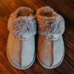 Slippers UK BEARPAW Women Loki Vegan Charcoal 44J6286 - Image 7